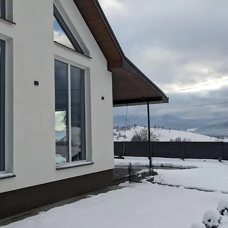 Semesterbostad Gorf House Krapivnik